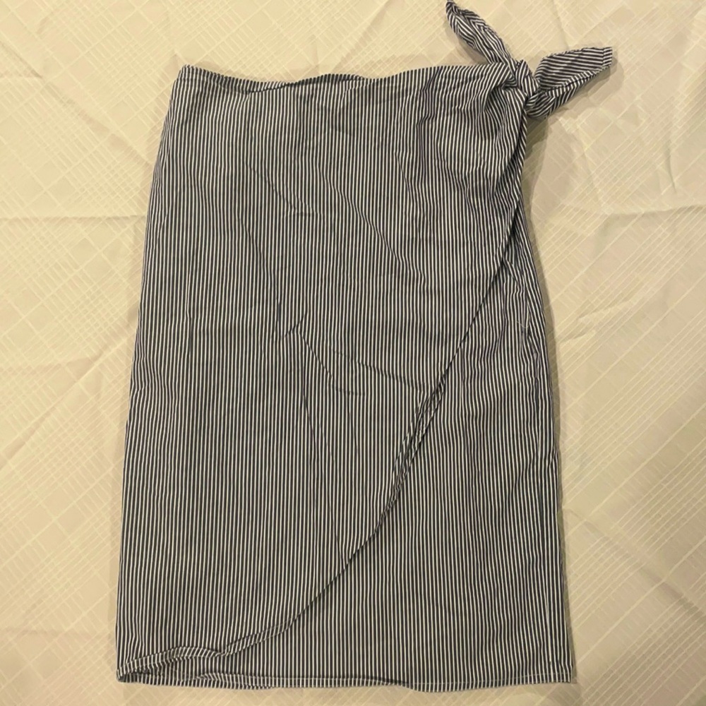 Chaps Wraparound Skirt Size 6